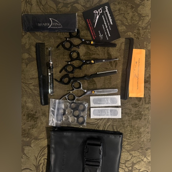 SharkFin shears Right handed complete student set. - Picture 3 of 7